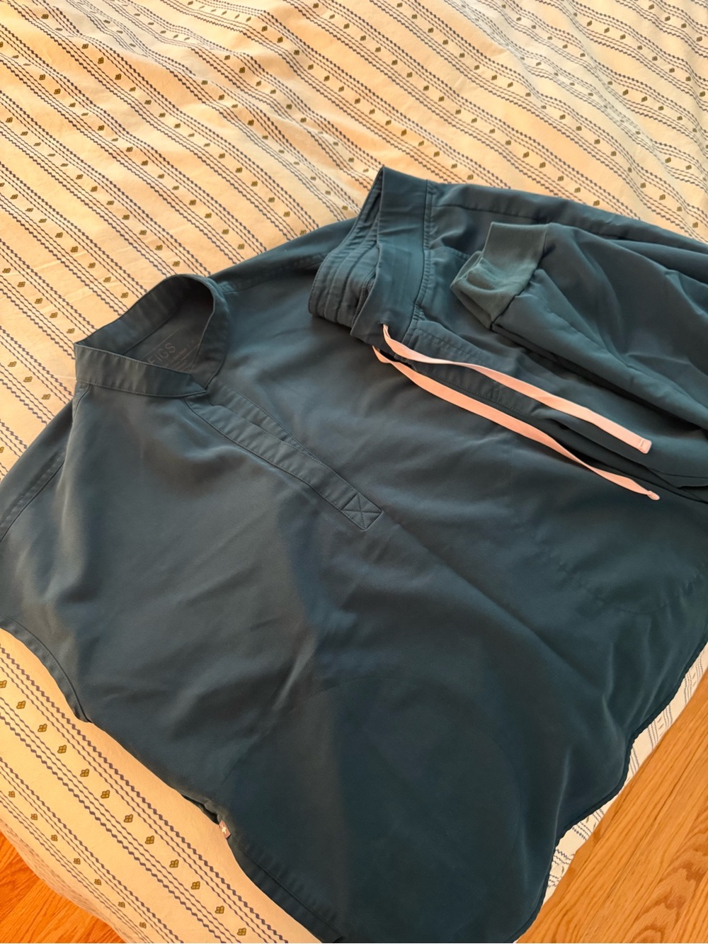 Figs Zamora jogger size L